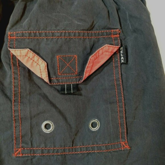 Tommy Bahama Size M Swimming Shorts - Picture 3 of 12